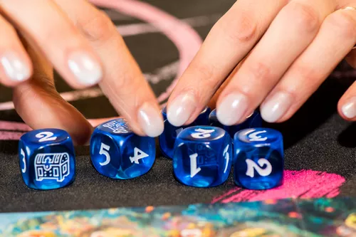 Test du jeu Into the Blue dés